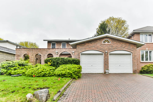 16 Linwood outside